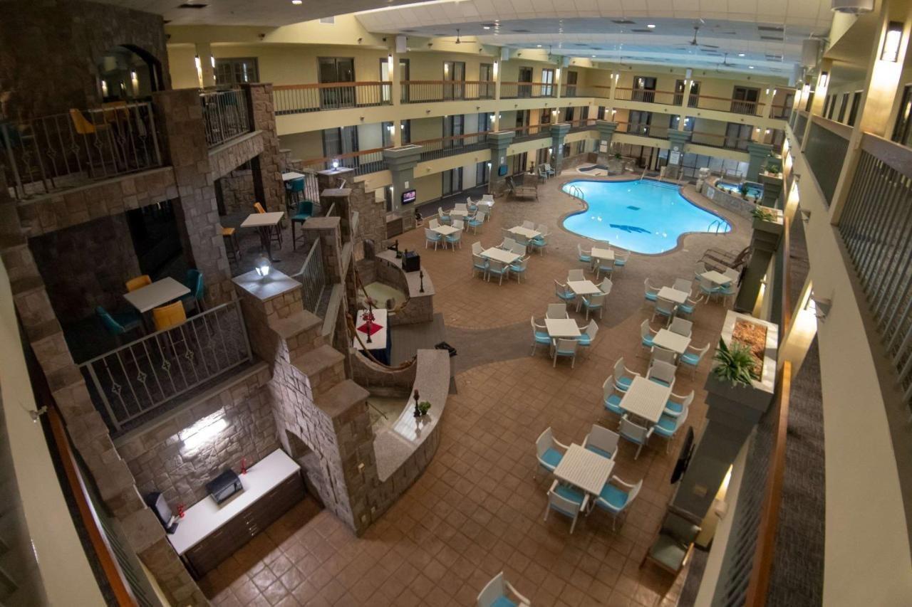 Baymont By Wyndham Shakopee Hotel Exterior photo